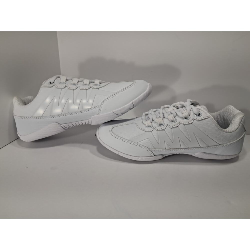 Chasse Apex Cheerleading Shoes Womens US Size 6 White Athletic Lace Up S1702